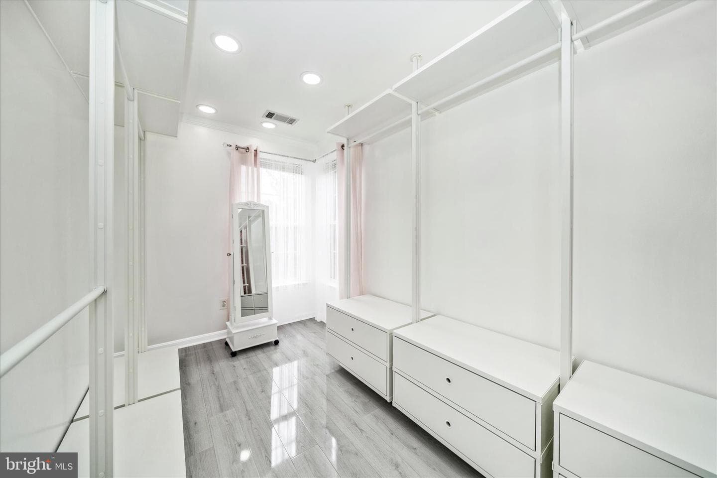 26031 Mount Vernon Avenue photo 30