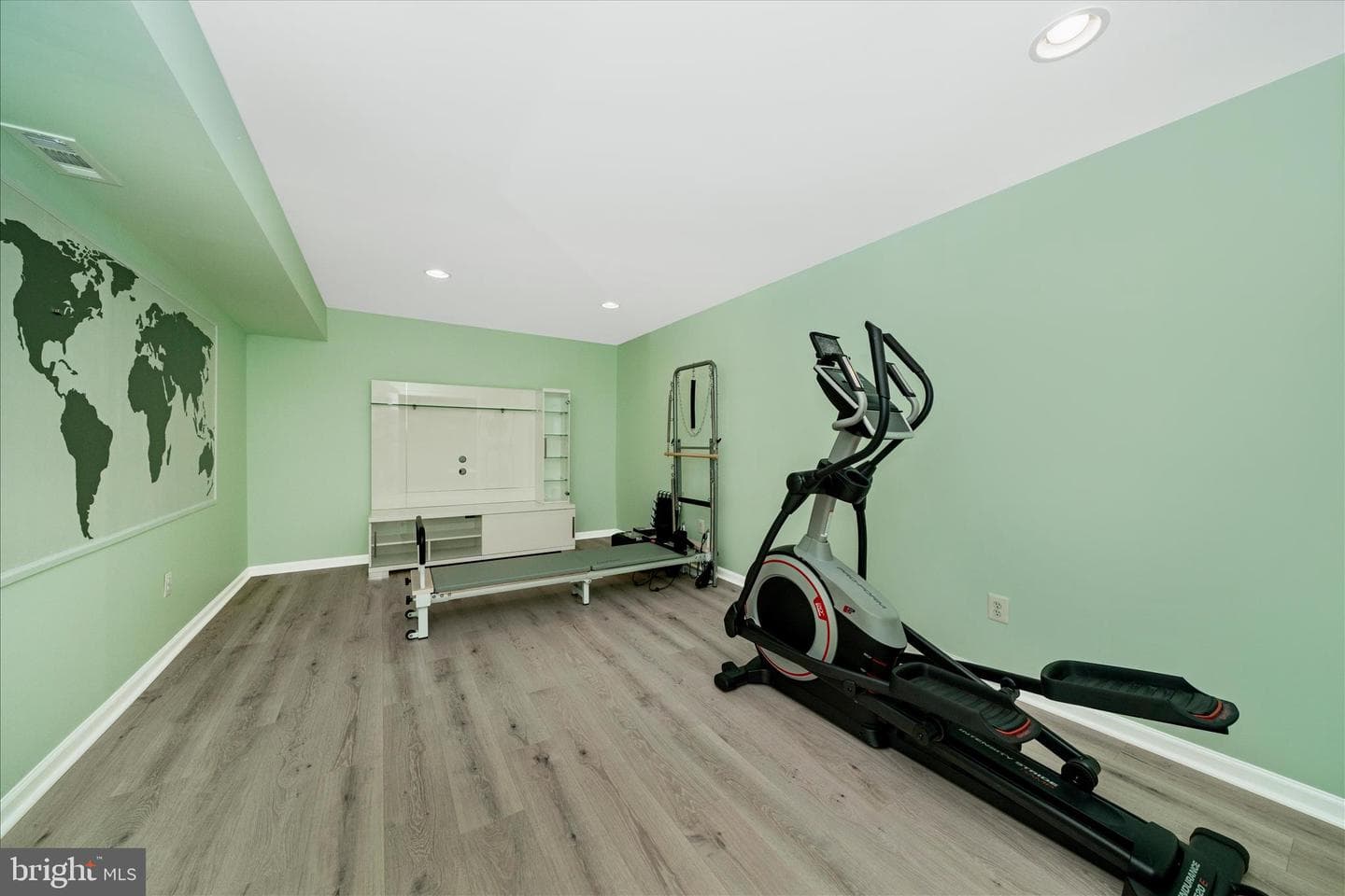 26031 Mount Vernon Avenue photo 41