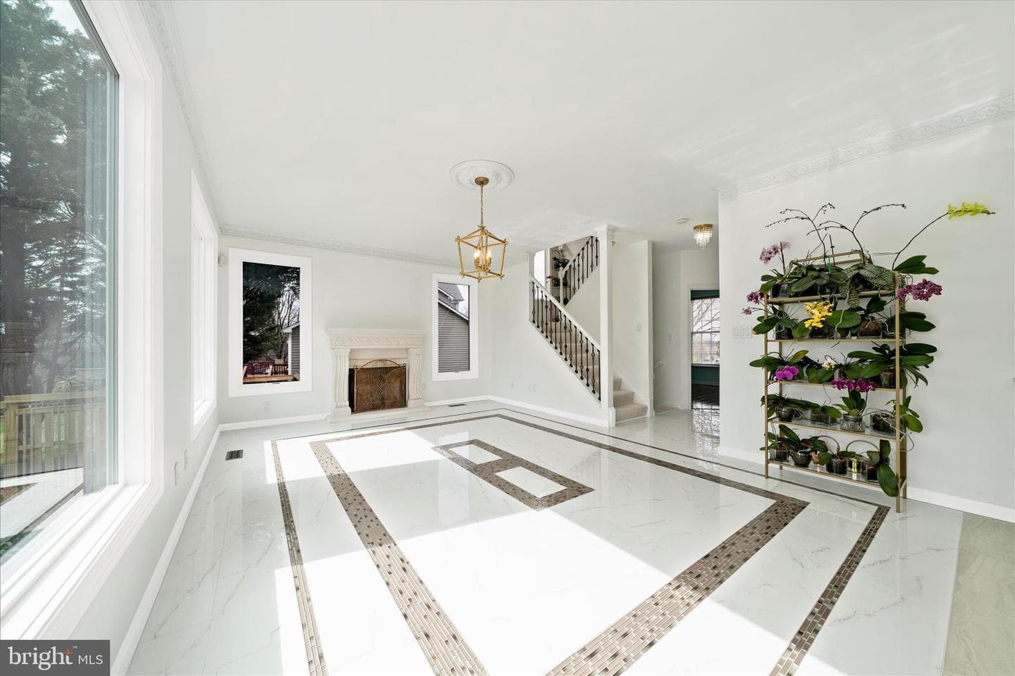26031 Mount Vernon Avenue photo 5