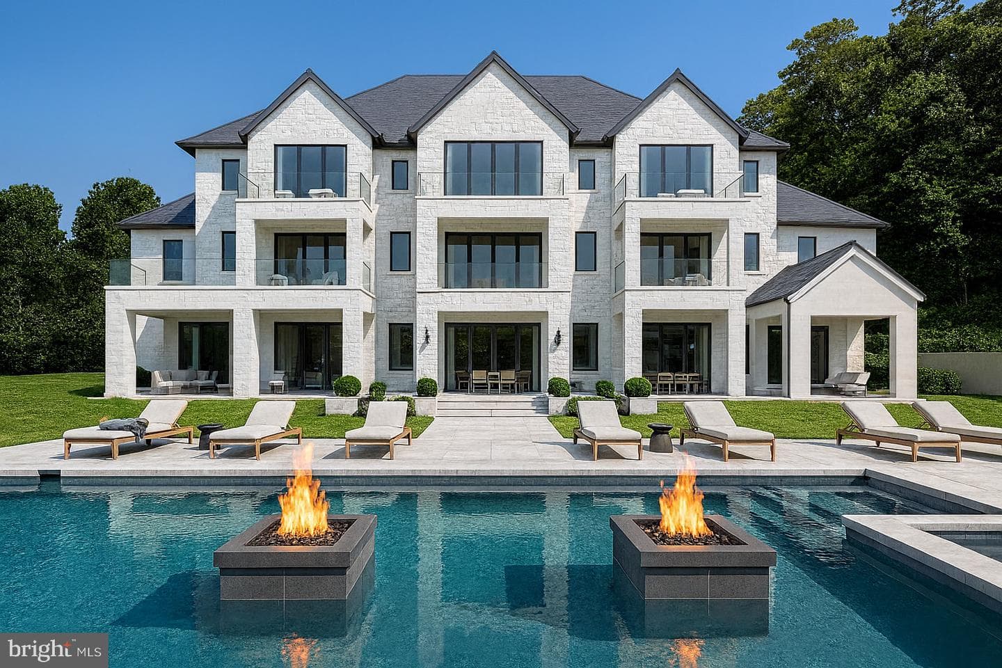 9933 Bentcross Drive, Potomac