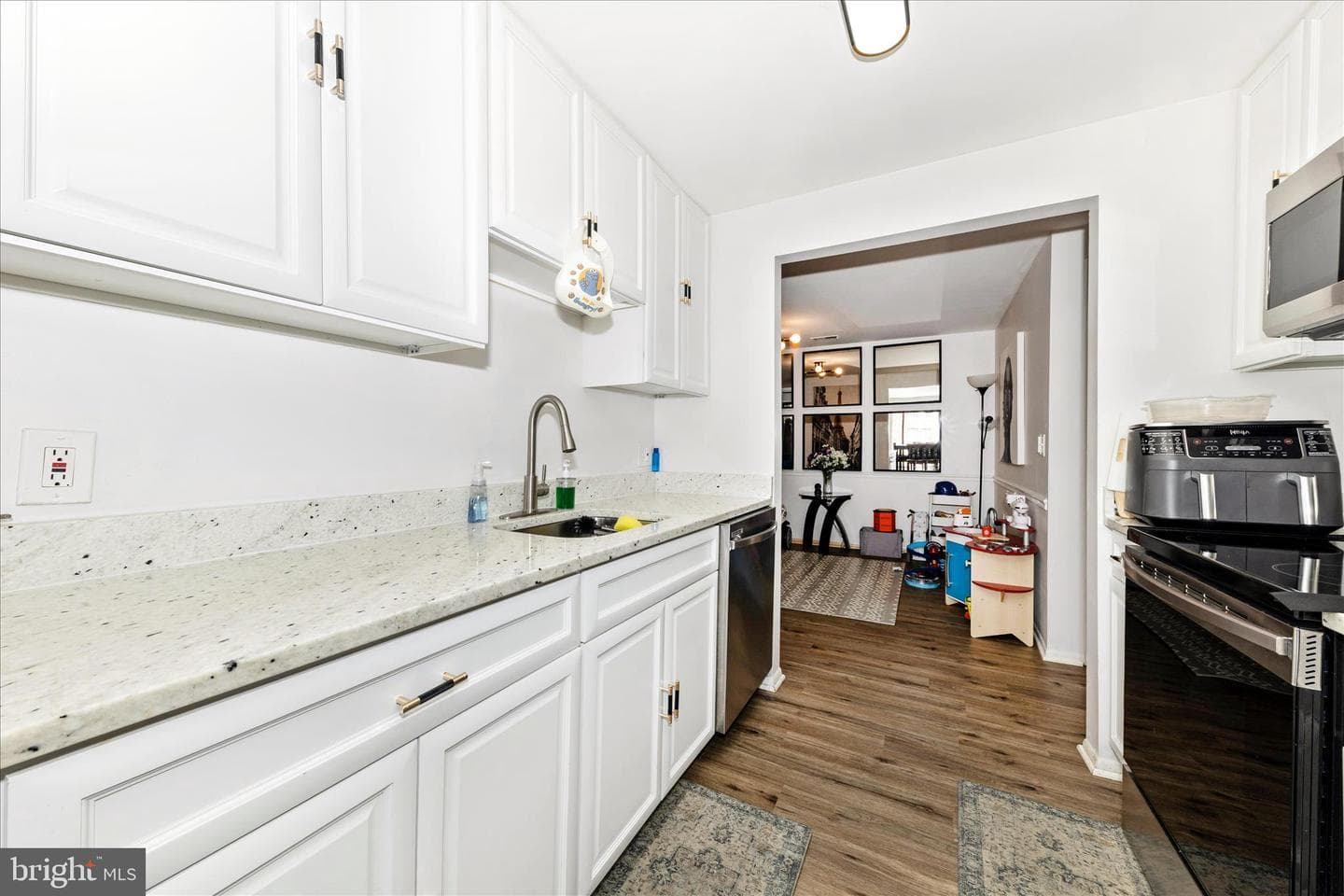 18100 Chalet Drive #13-301 photo 15