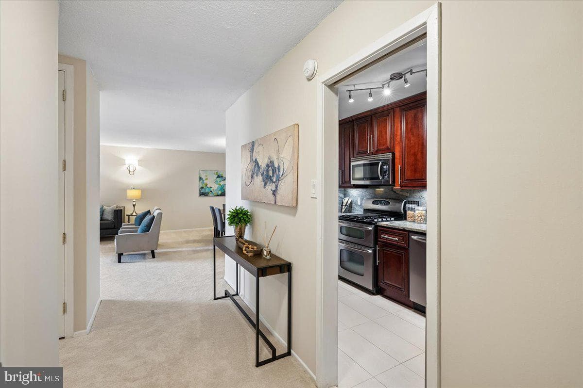 5500 Friendship Boulevard #1226n, Chevy Chase