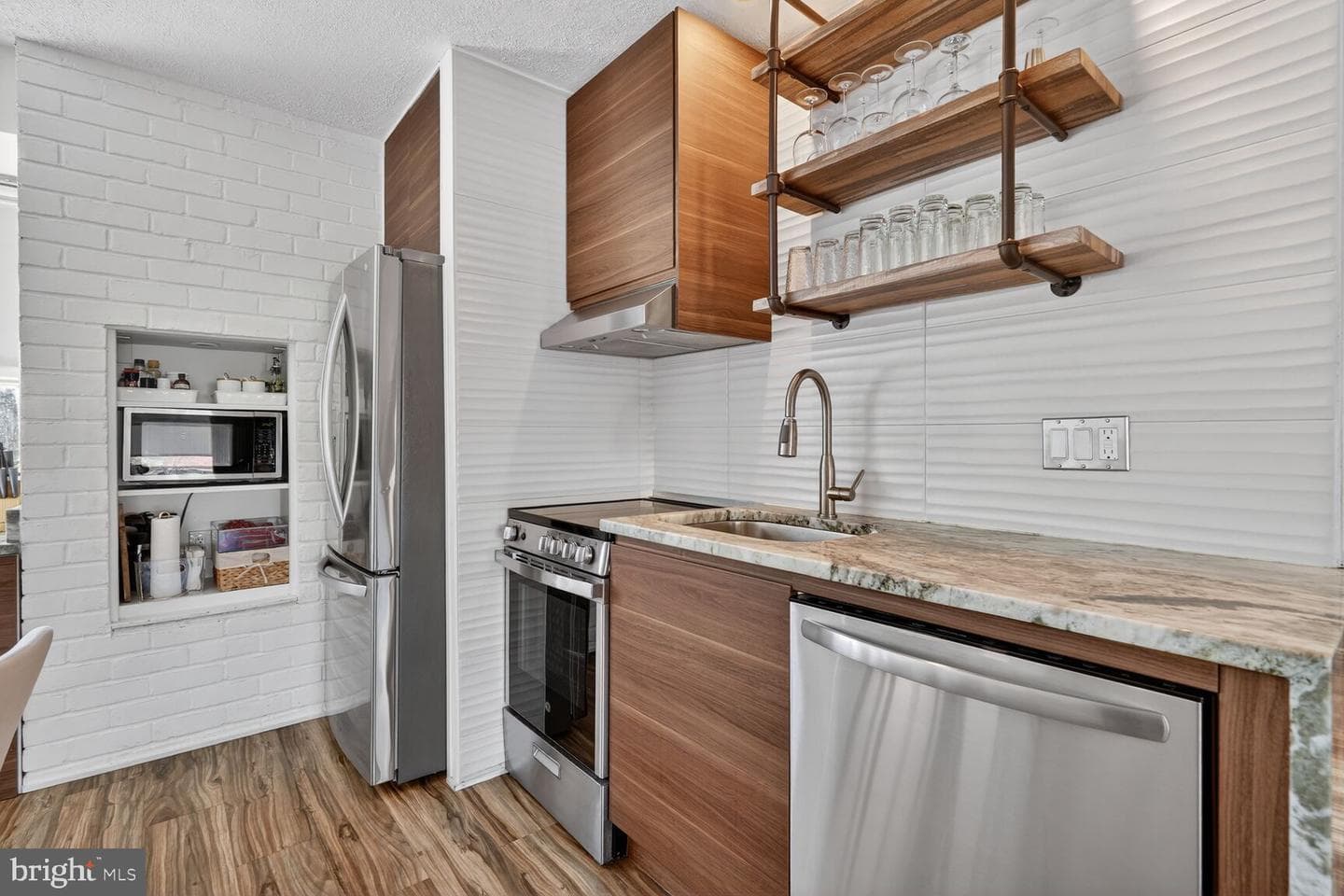 1501 Bradley Avenue photo 11