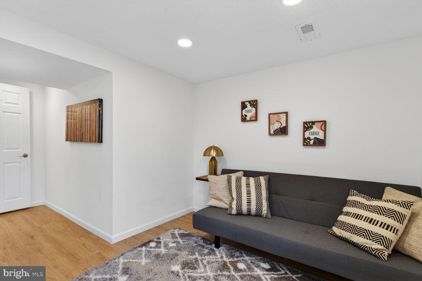 1501 Bradley Avenue photo 22