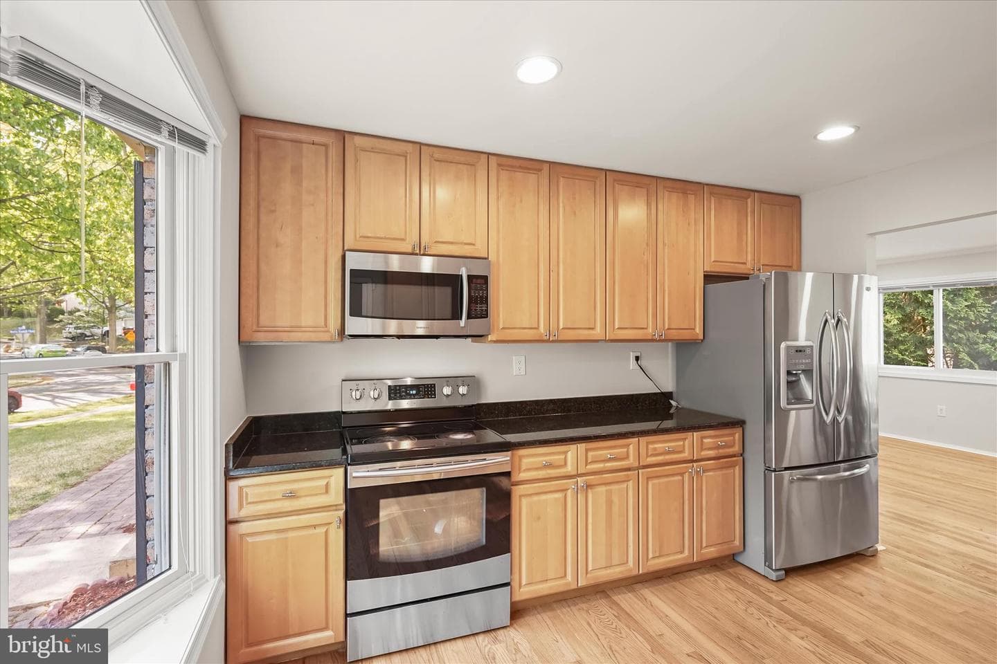 625 Watts Branch Parkway photo 16