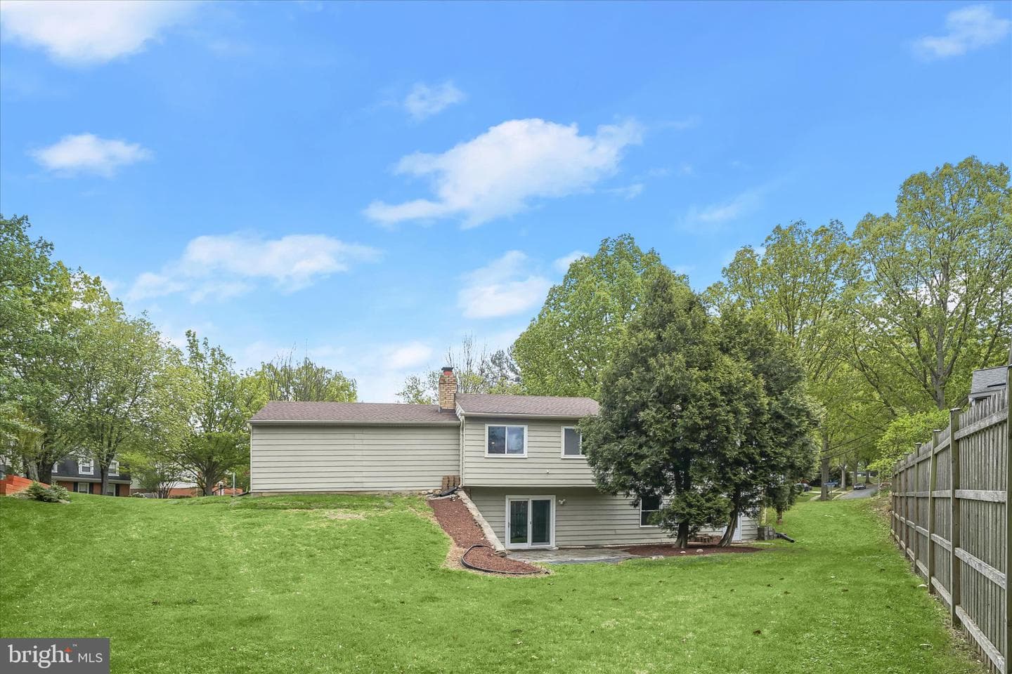 625 Watts Branch Parkway photo 2