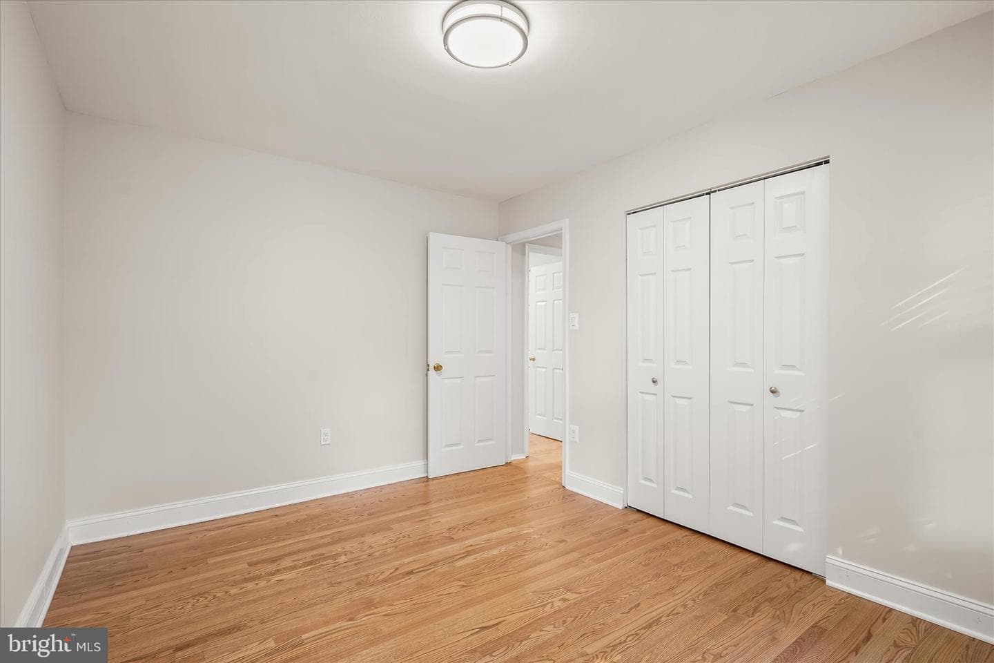 625 Watts Branch Parkway photo 27