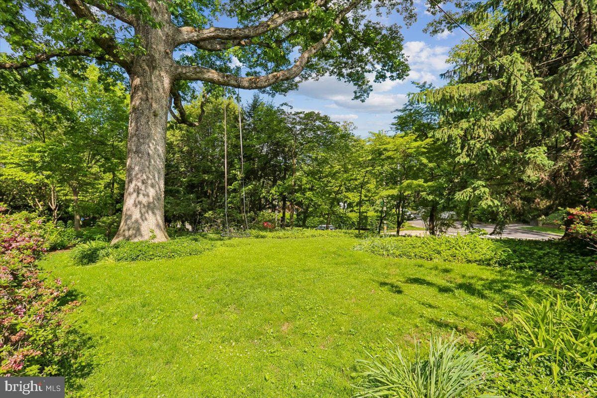 6404 Western Avenue, Chevy Chase