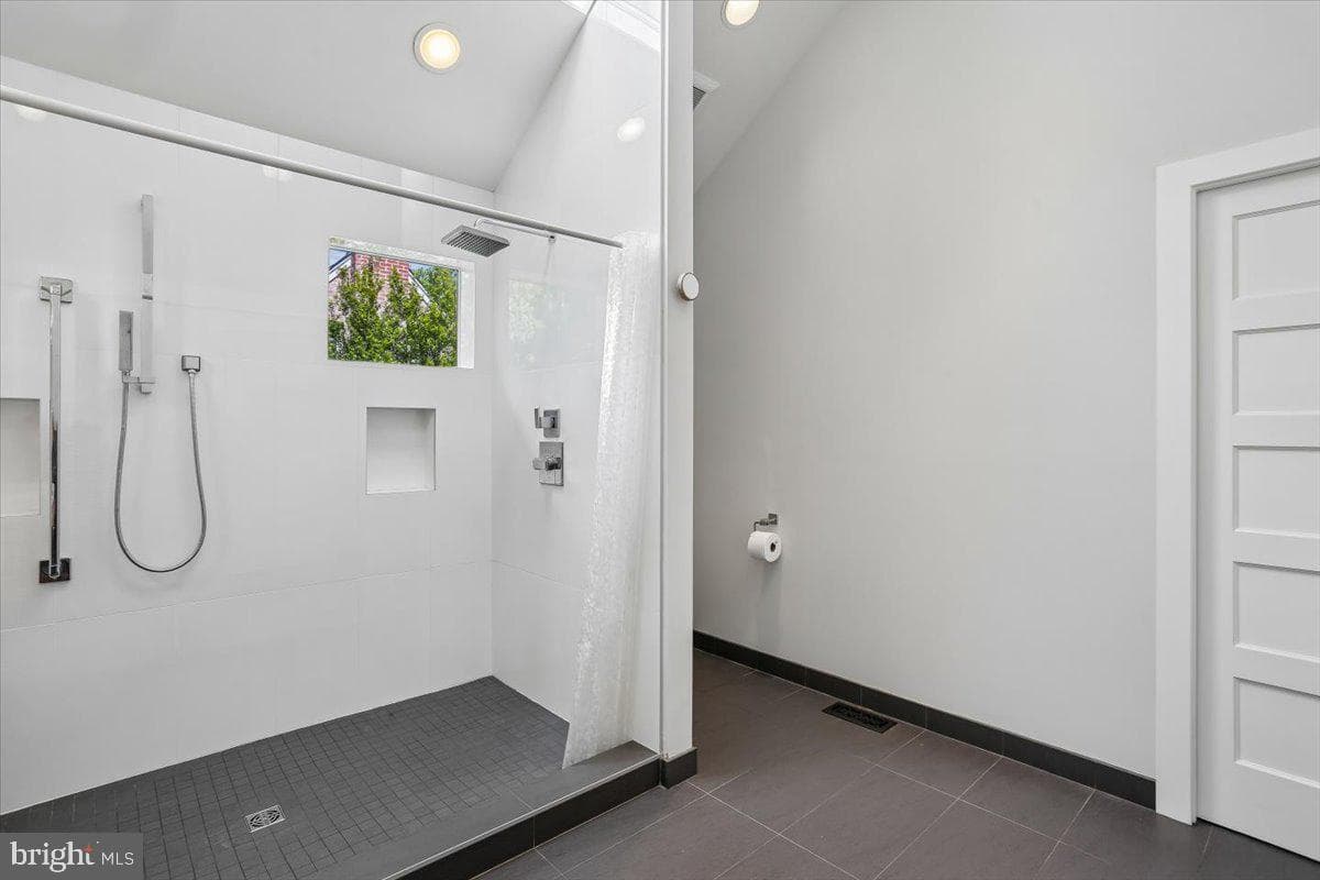 6404 Western Avenue photo 52