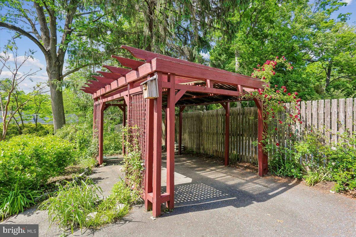 6404 Western Avenue photo 86