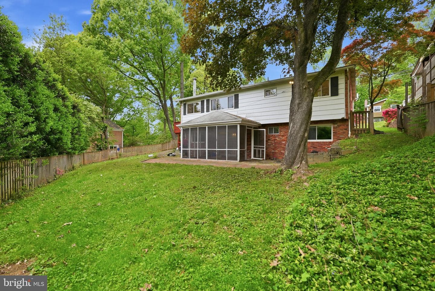 748 Beall Avenue photo 31