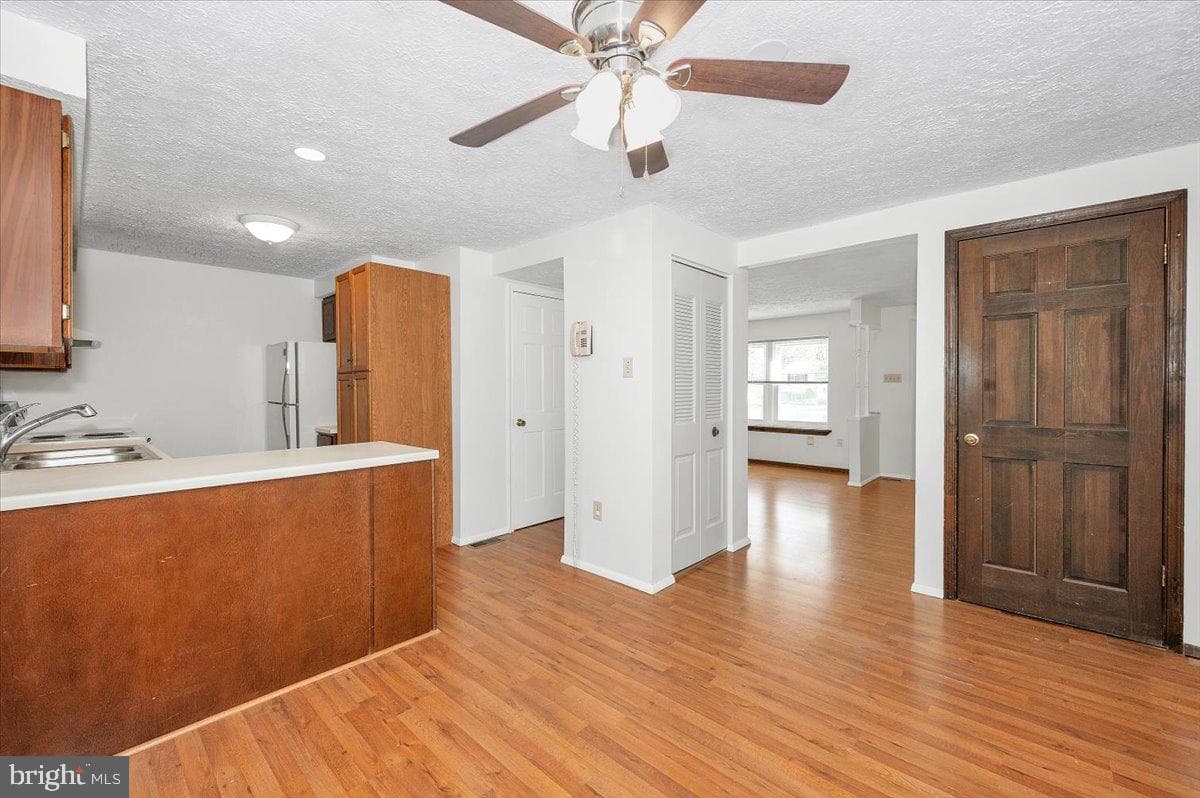 24224 Newbury Road photo 15