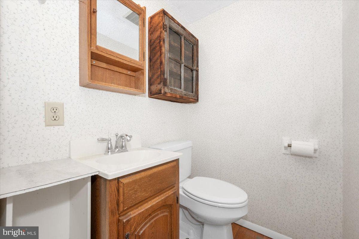 24224 Newbury Road photo 25