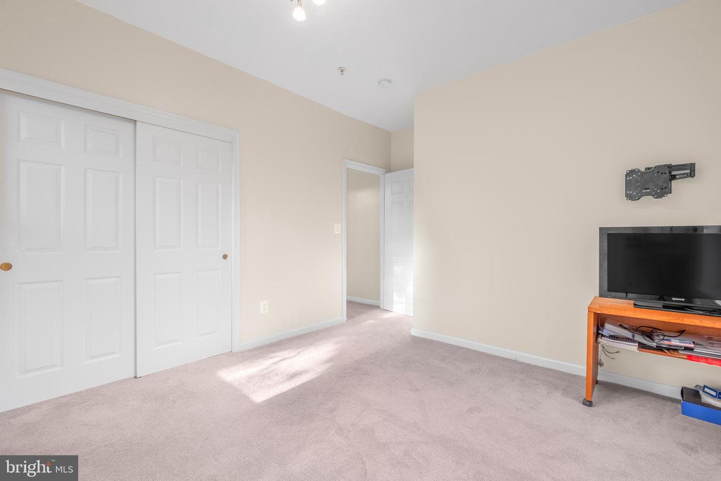 300 High Gables Drive #305 photo 13