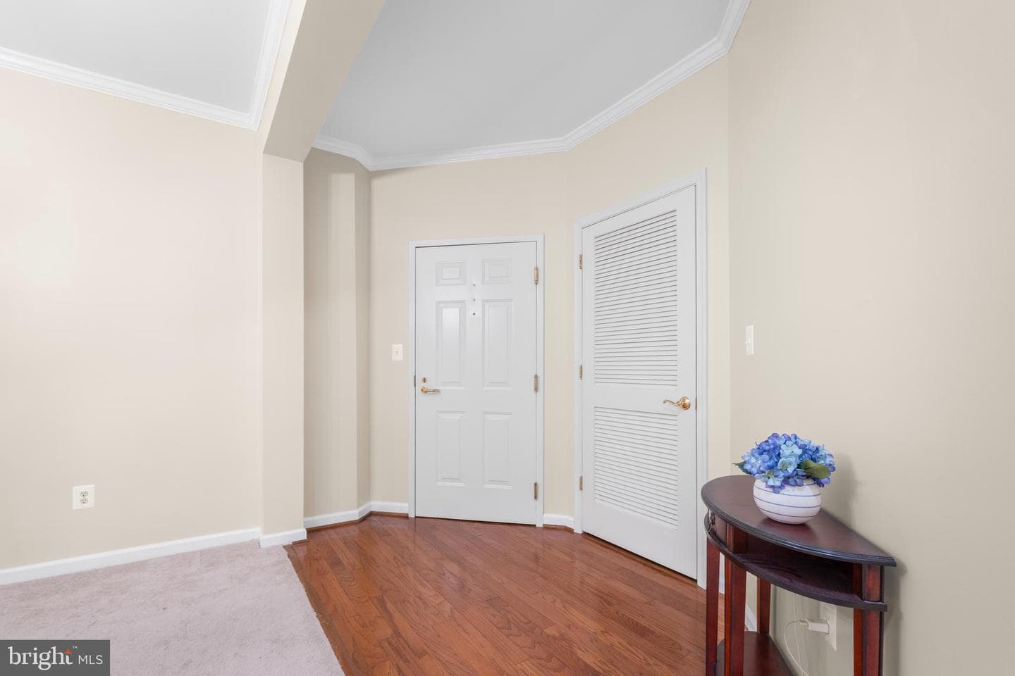 300 High Gables Drive #305 photo 5