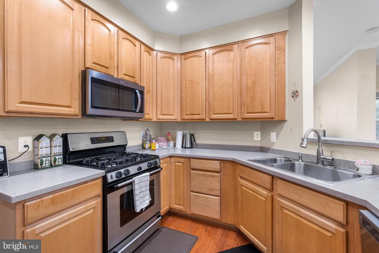 300 High Gables Drive #305 photo 7