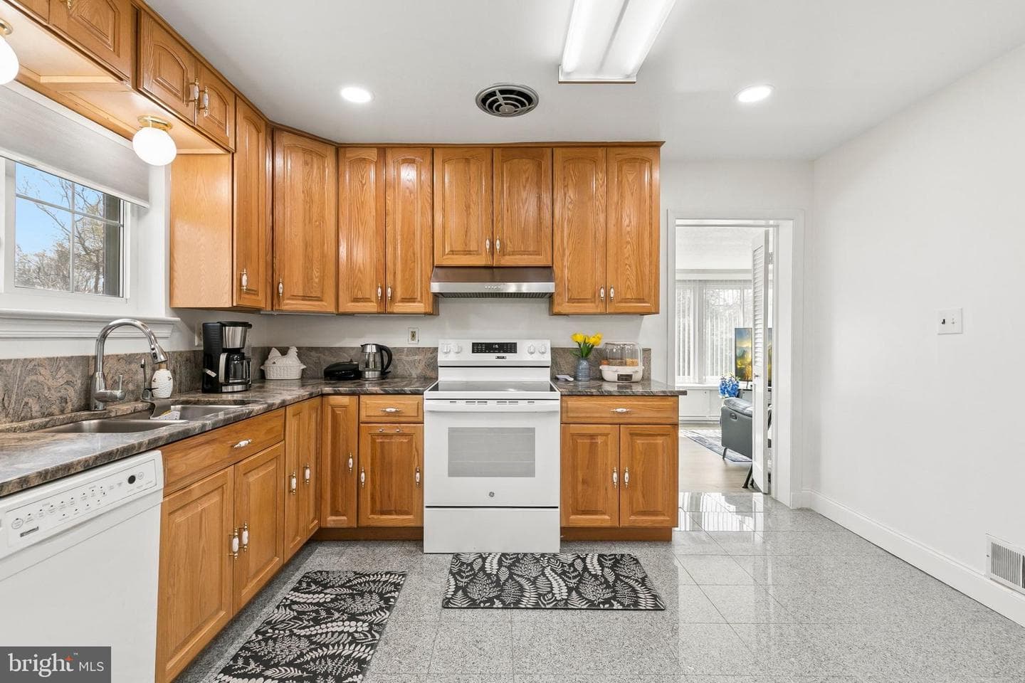 12829 Baker Drive photo 15