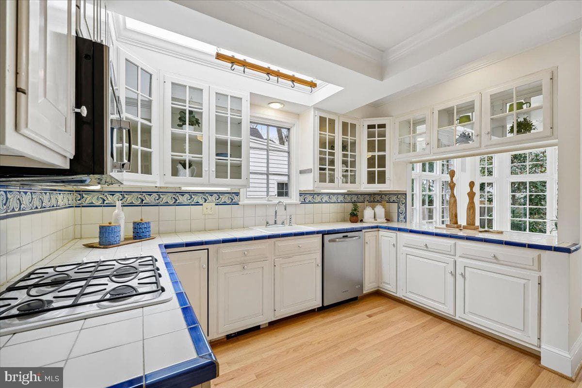 4913 Chevy Chase Boulevard photo 15
