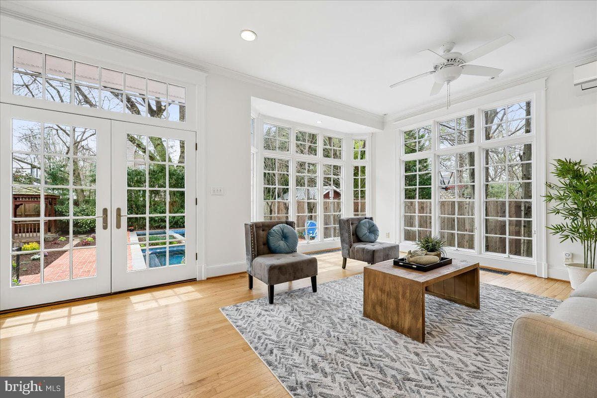 4913 Chevy Chase Boulevard photo 4