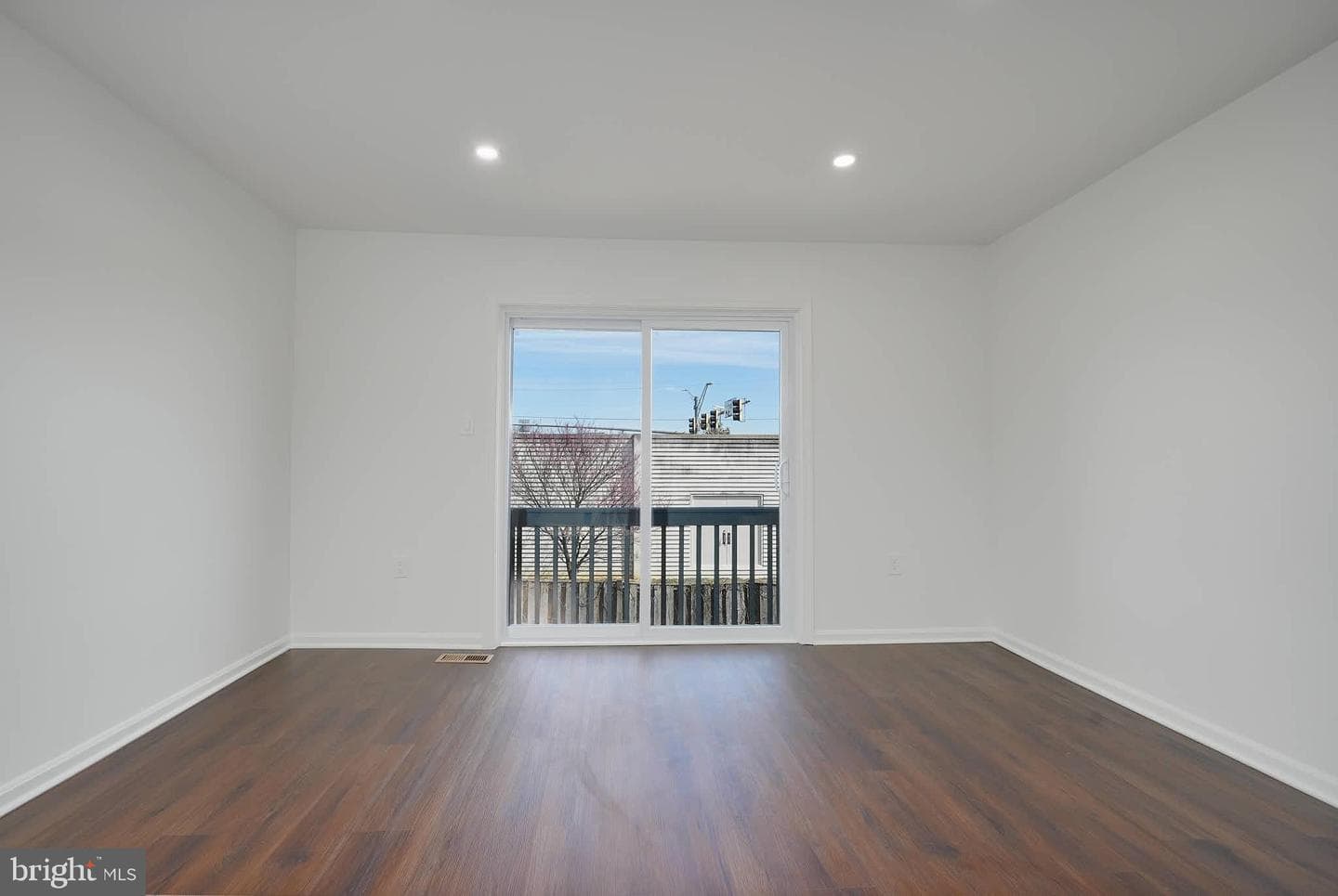 3034 Shepperton Terrace photo 14