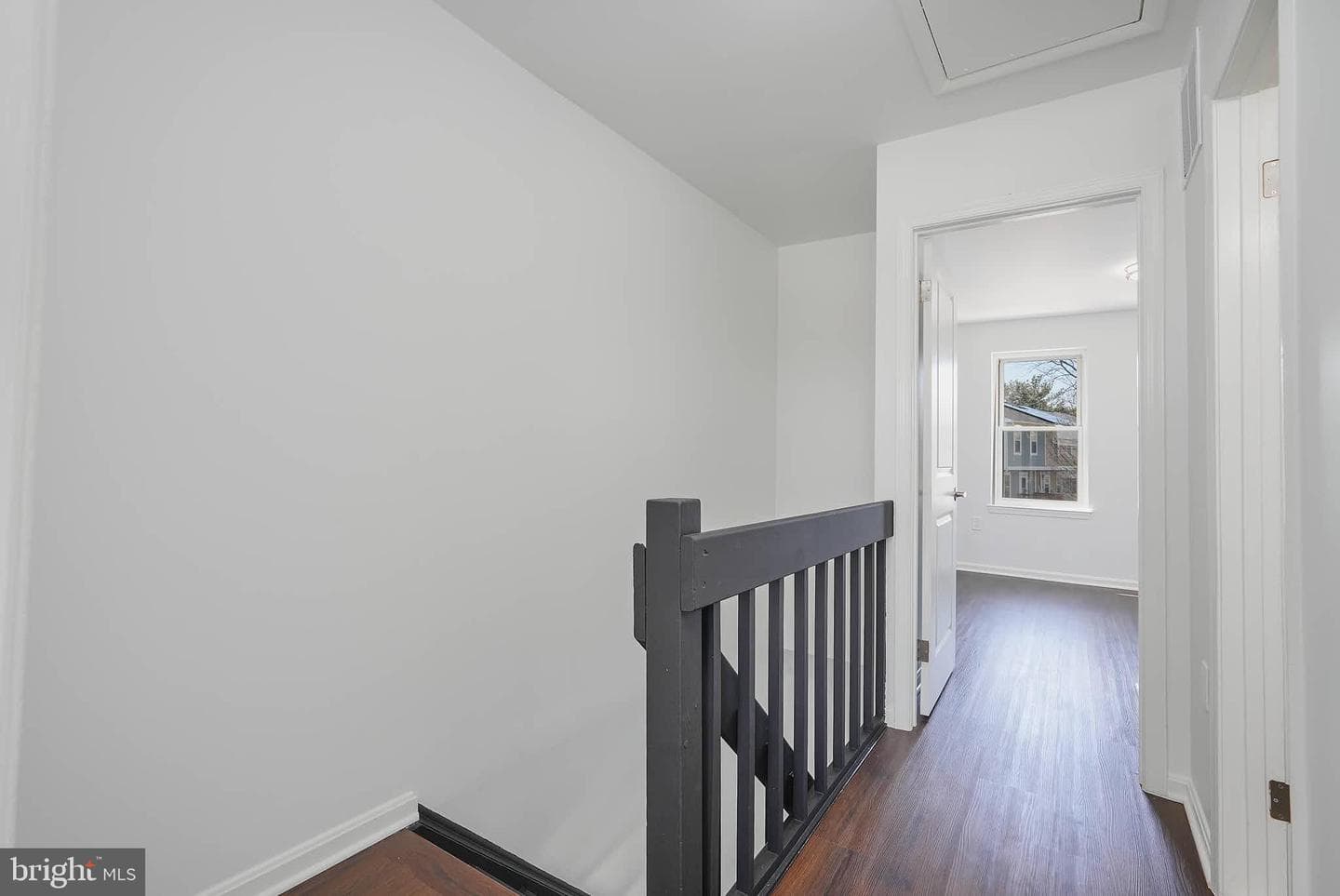 3034 Shepperton Terrace photo 25