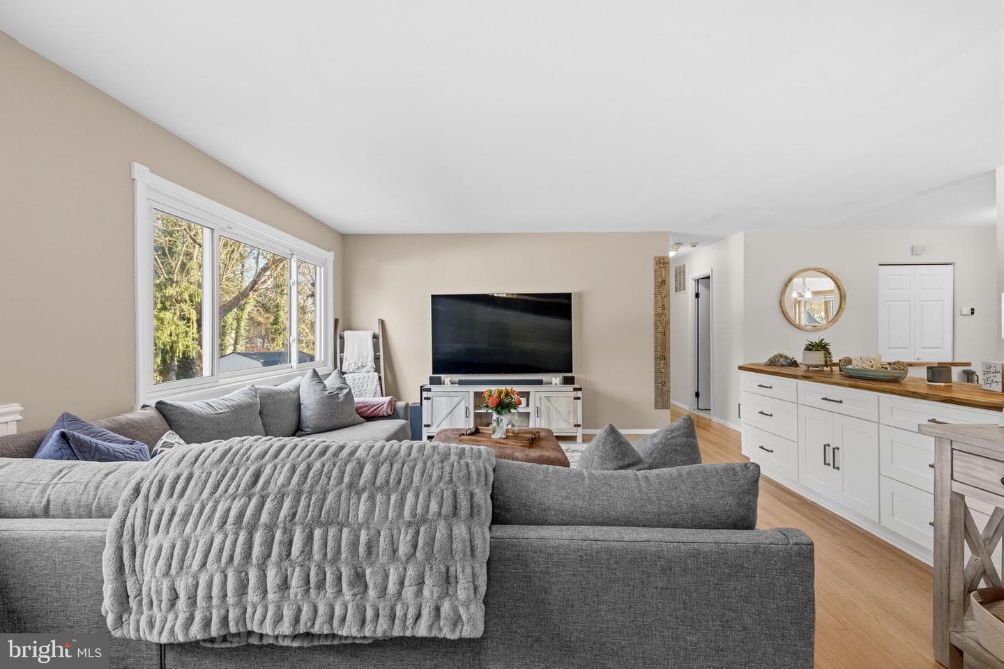 5609 Pier Drive photo 12