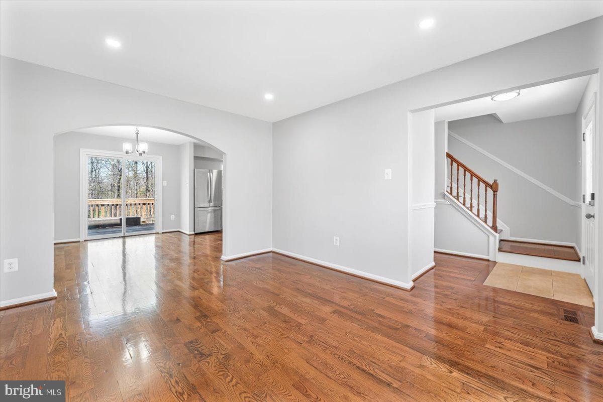 17641 Longview Lane photo 3