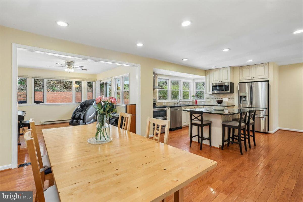 11415 Bedfordshire Avenue photo 10