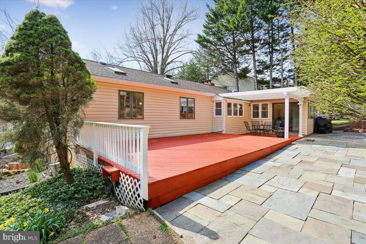 11415 Bedfordshire Avenue photo 25