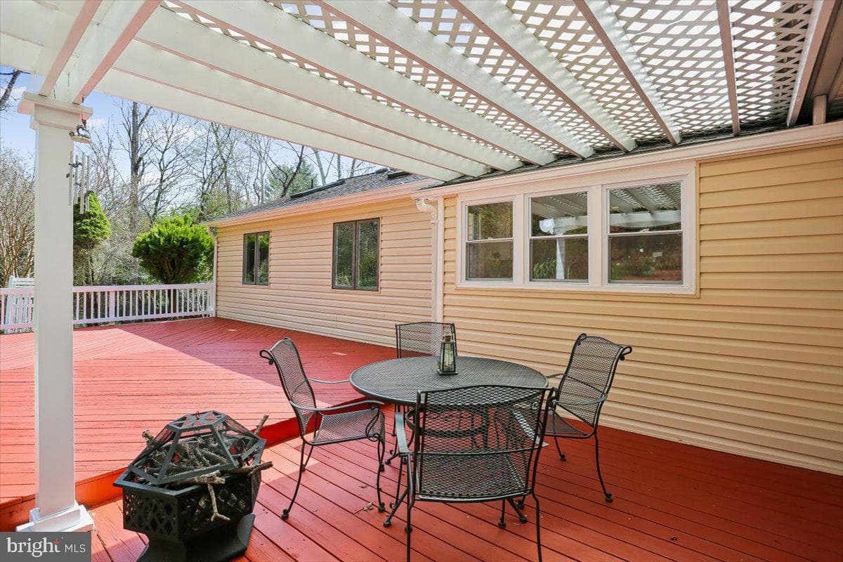 11415 Bedfordshire Avenue photo 28