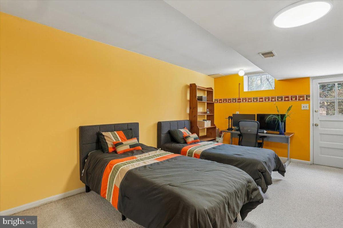 11415 Bedfordshire Avenue photo 31
