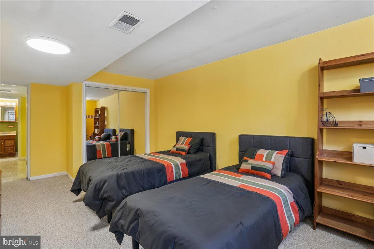 11415 Bedfordshire Avenue photo 32