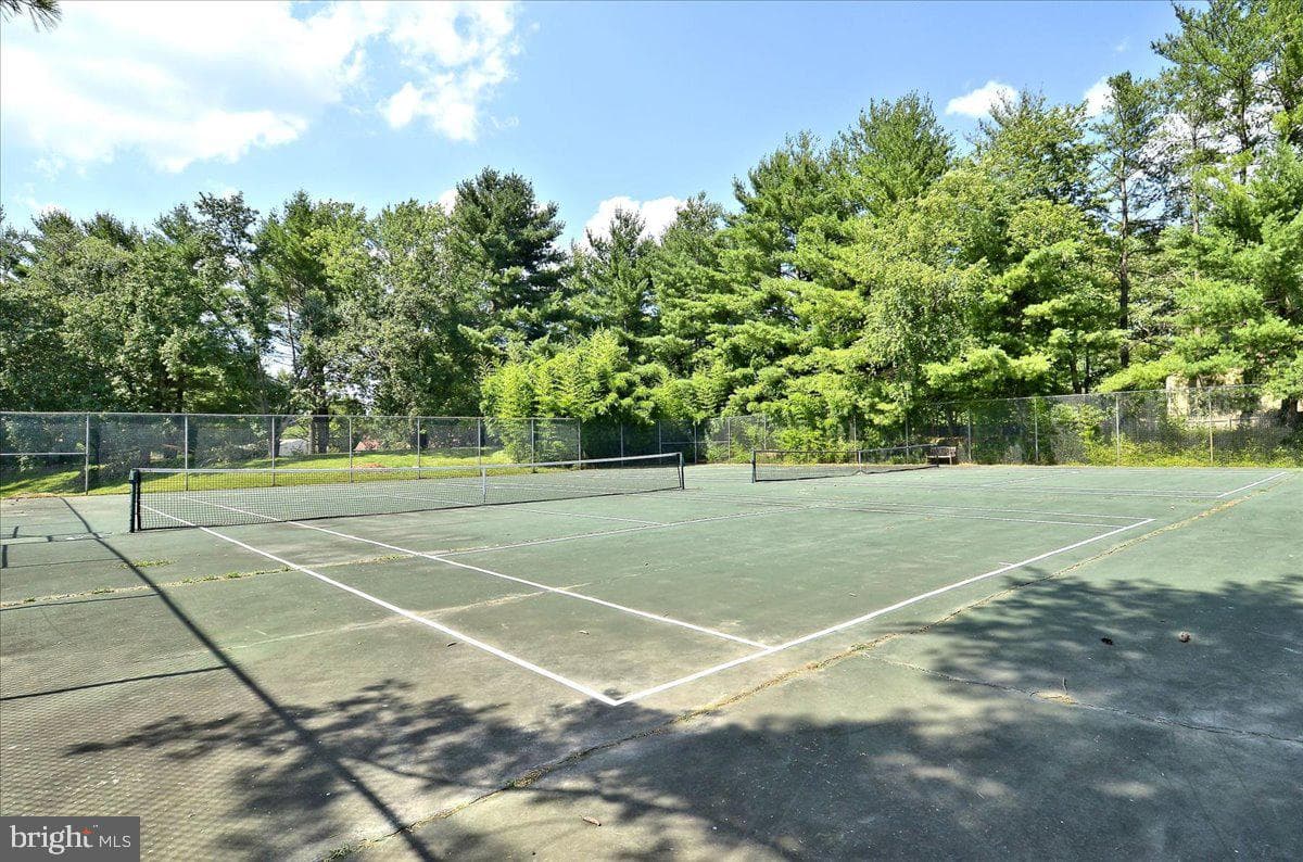 11415 Bedfordshire Avenue photo 50