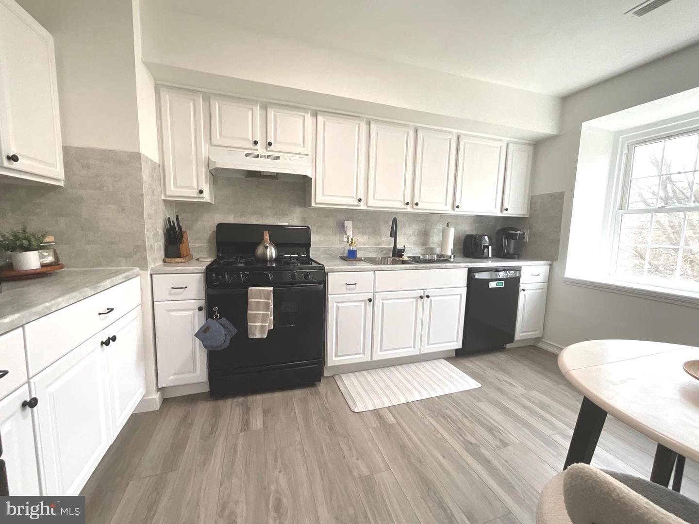 740 Quince Orchard Boulevard #202 photo 8