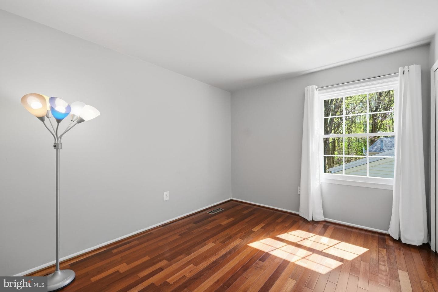 7 Bentley Court photo 17