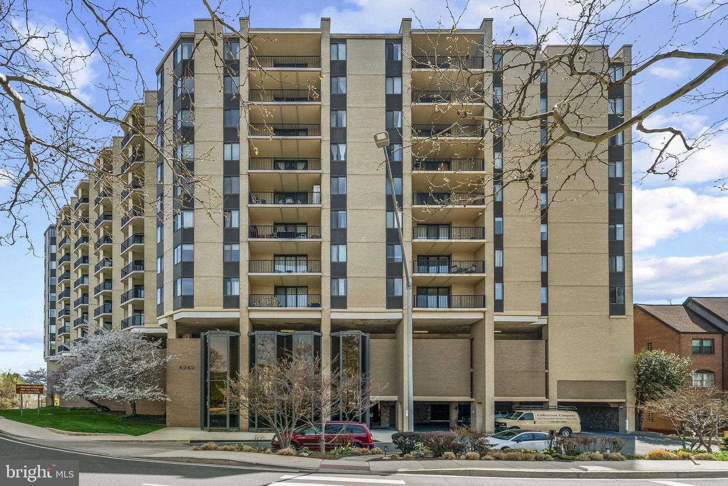 4242 E West Highway #506, Chevy Chase
