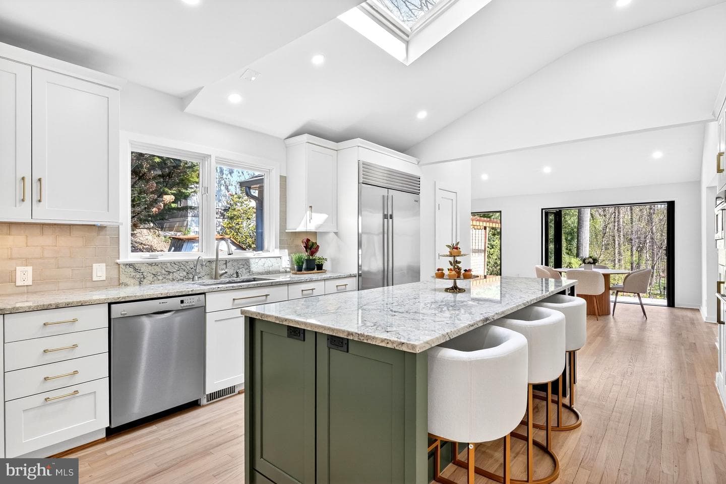 7126 Darby Road photo 23