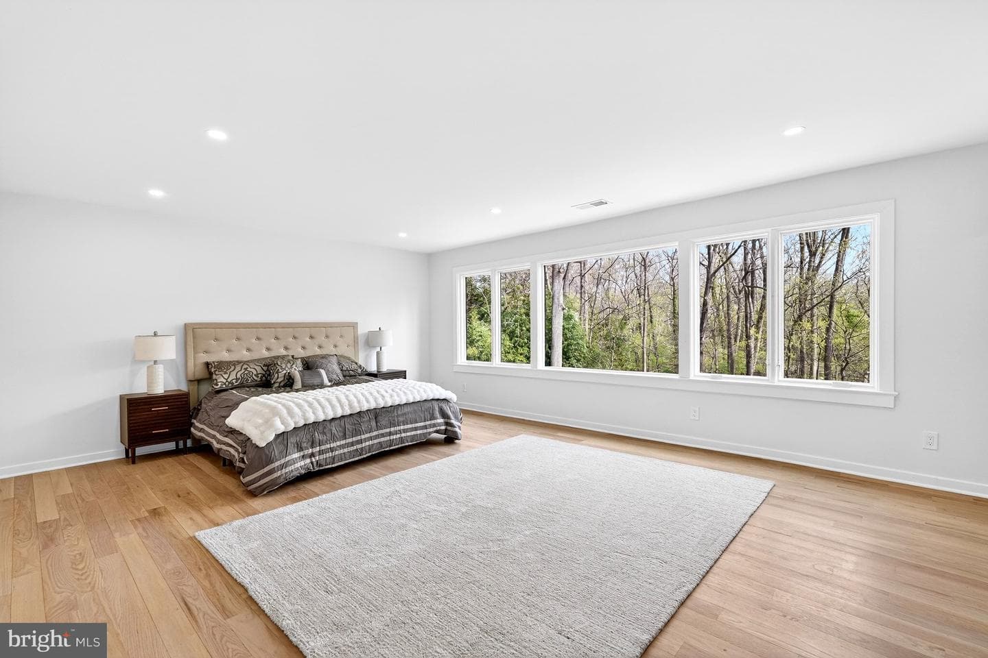 7126 Darby Road photo 35