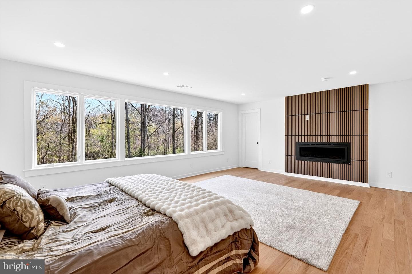 7126 Darby Road photo 37