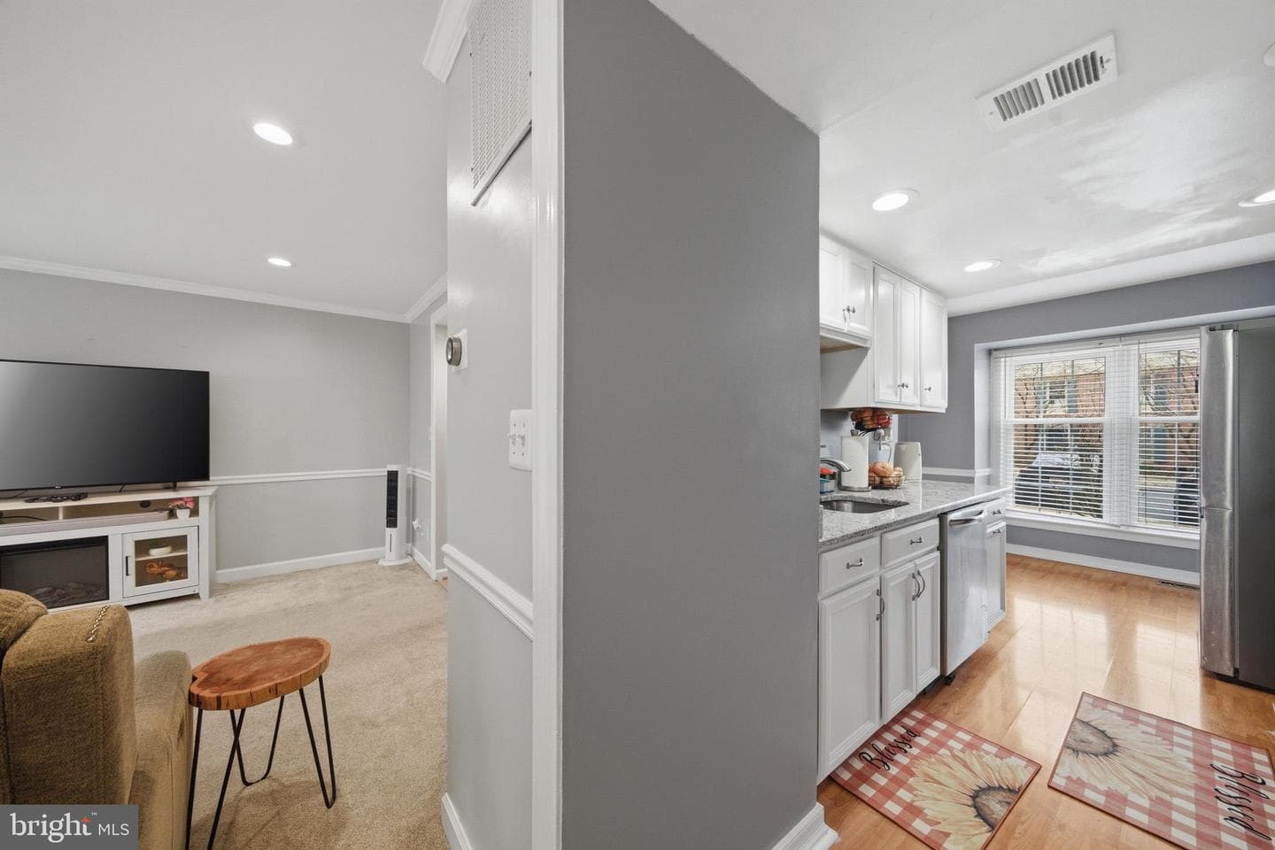 10025 Maple Leaf Drive photo 13