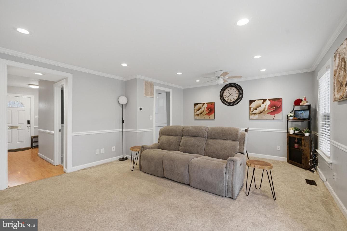 10025 Maple Leaf Drive photo 3