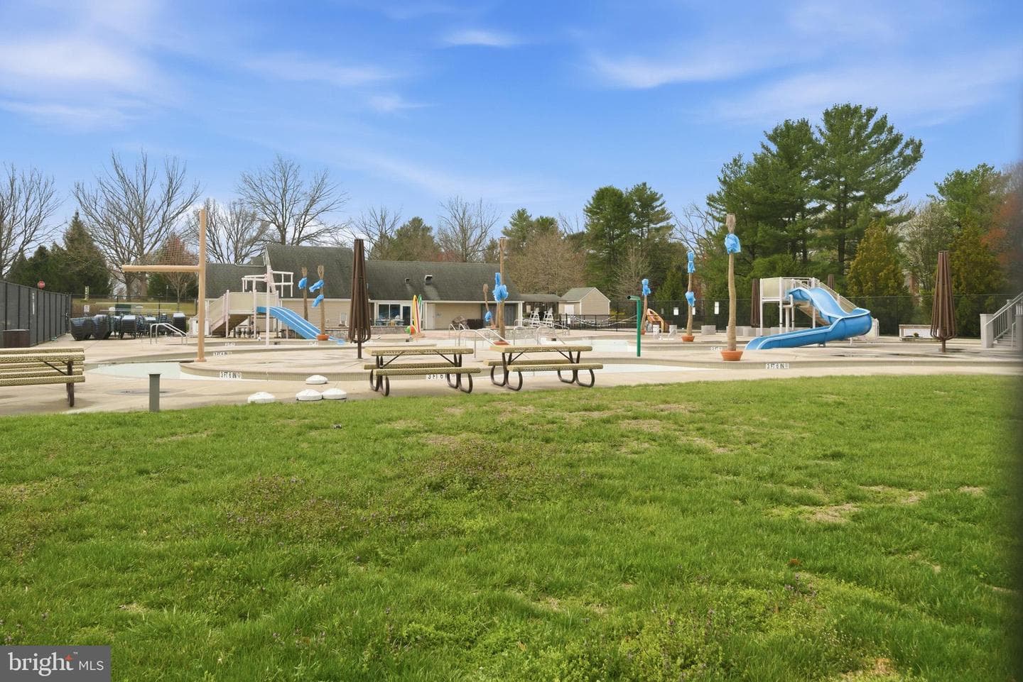 10025 Maple Leaf Drive photo 33