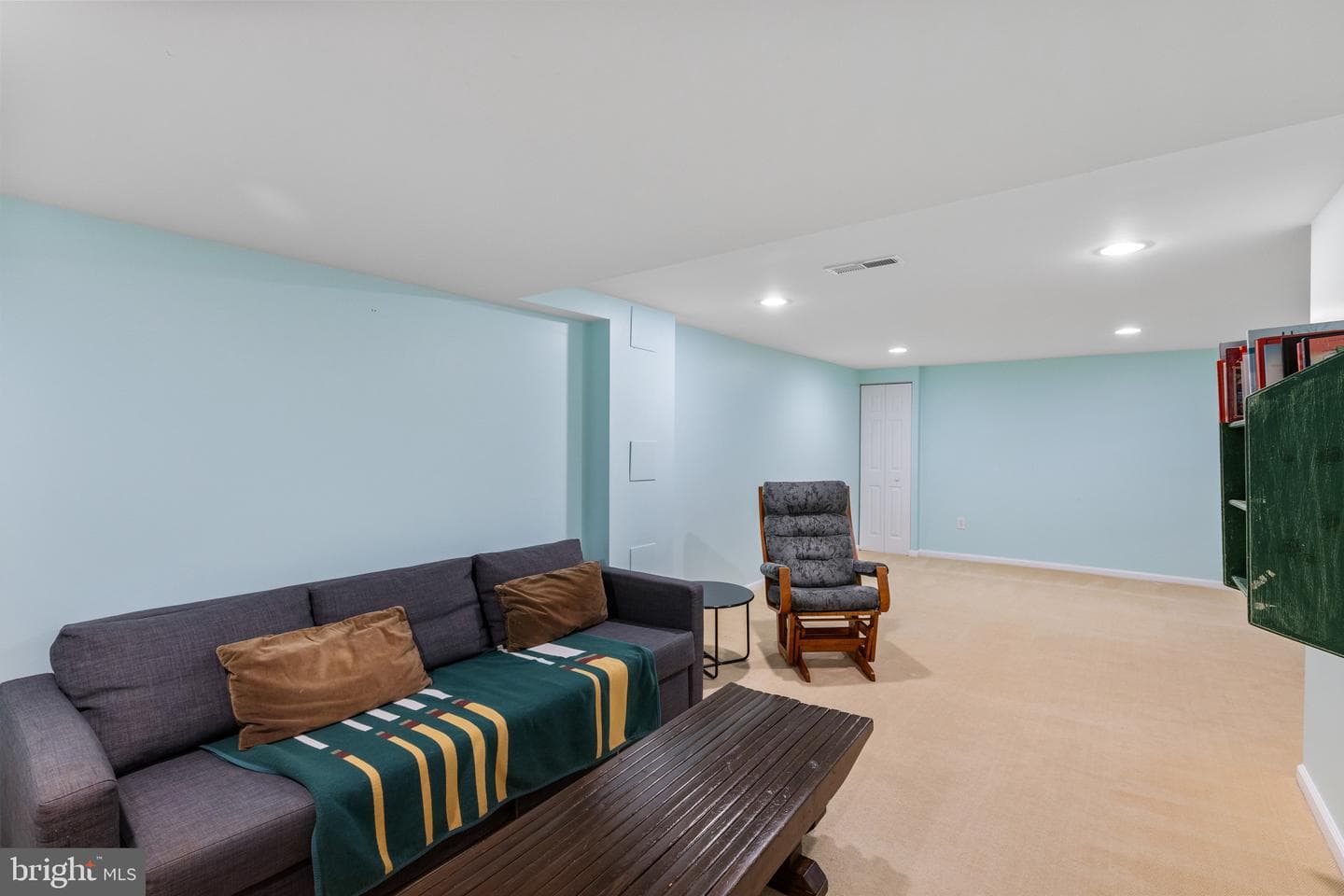6 Chancelet Court photo 39