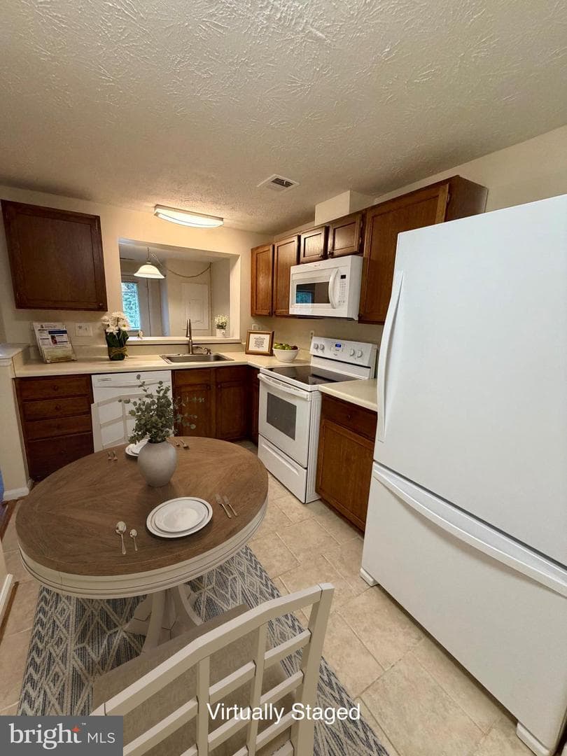 407 Palmtree Drive photo 15