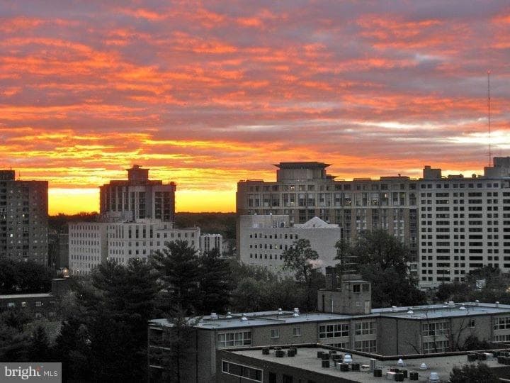 8315 N Brook Lane #2-902, Bethesda
