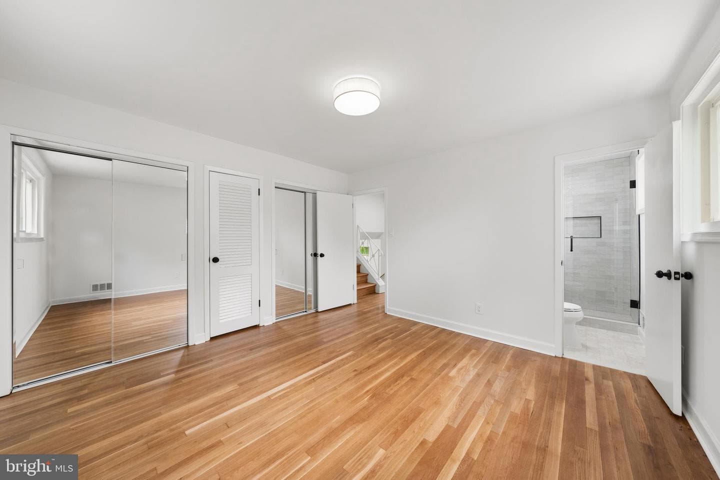 9912 Grayson Avenue photo 11