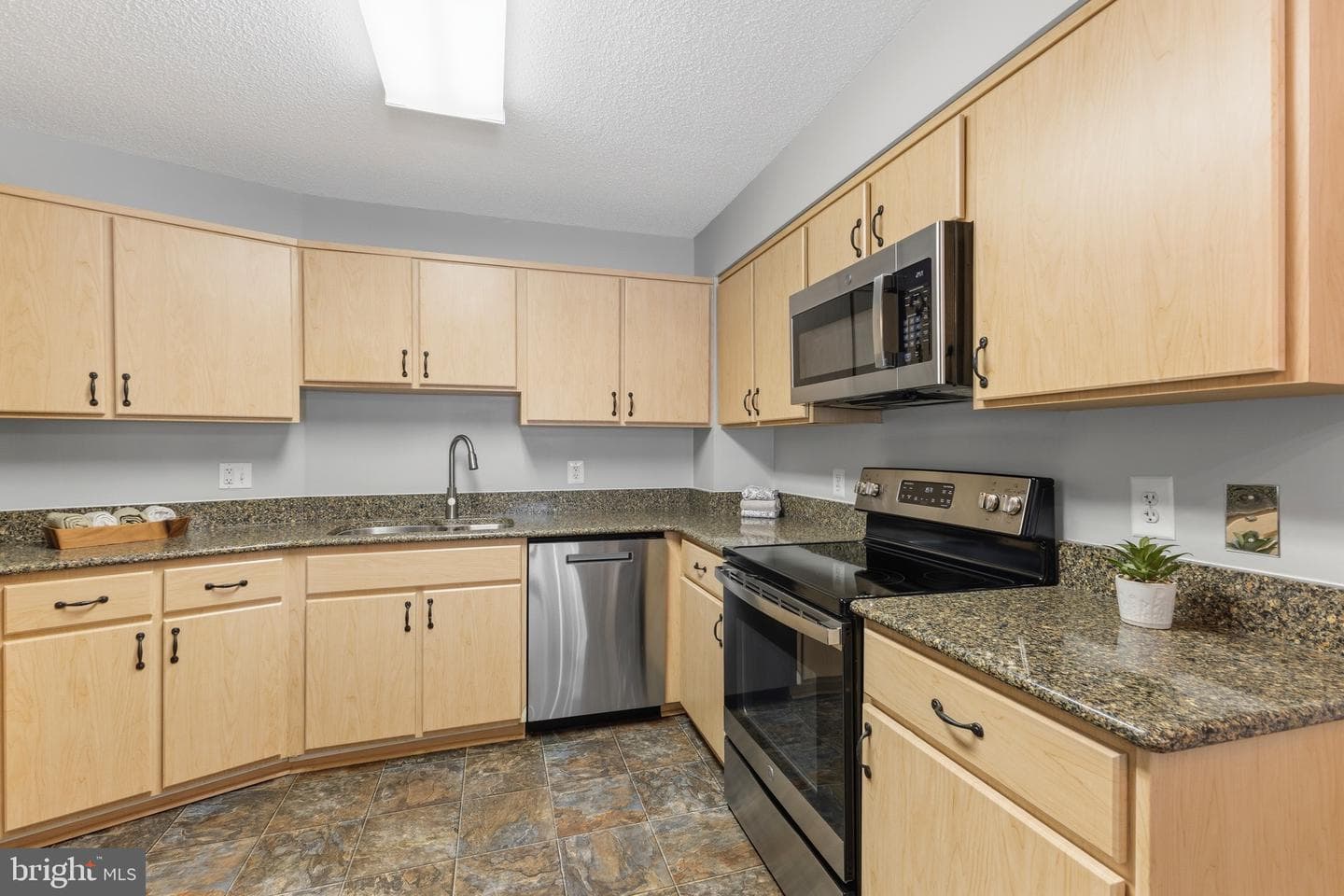 14801 Pennfield Circle #206 photo 12