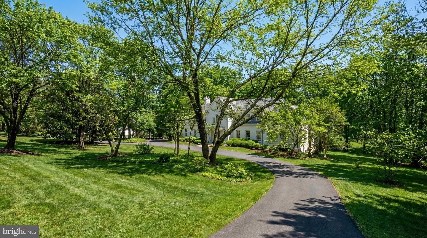 8600 Country Club Drive photo 2