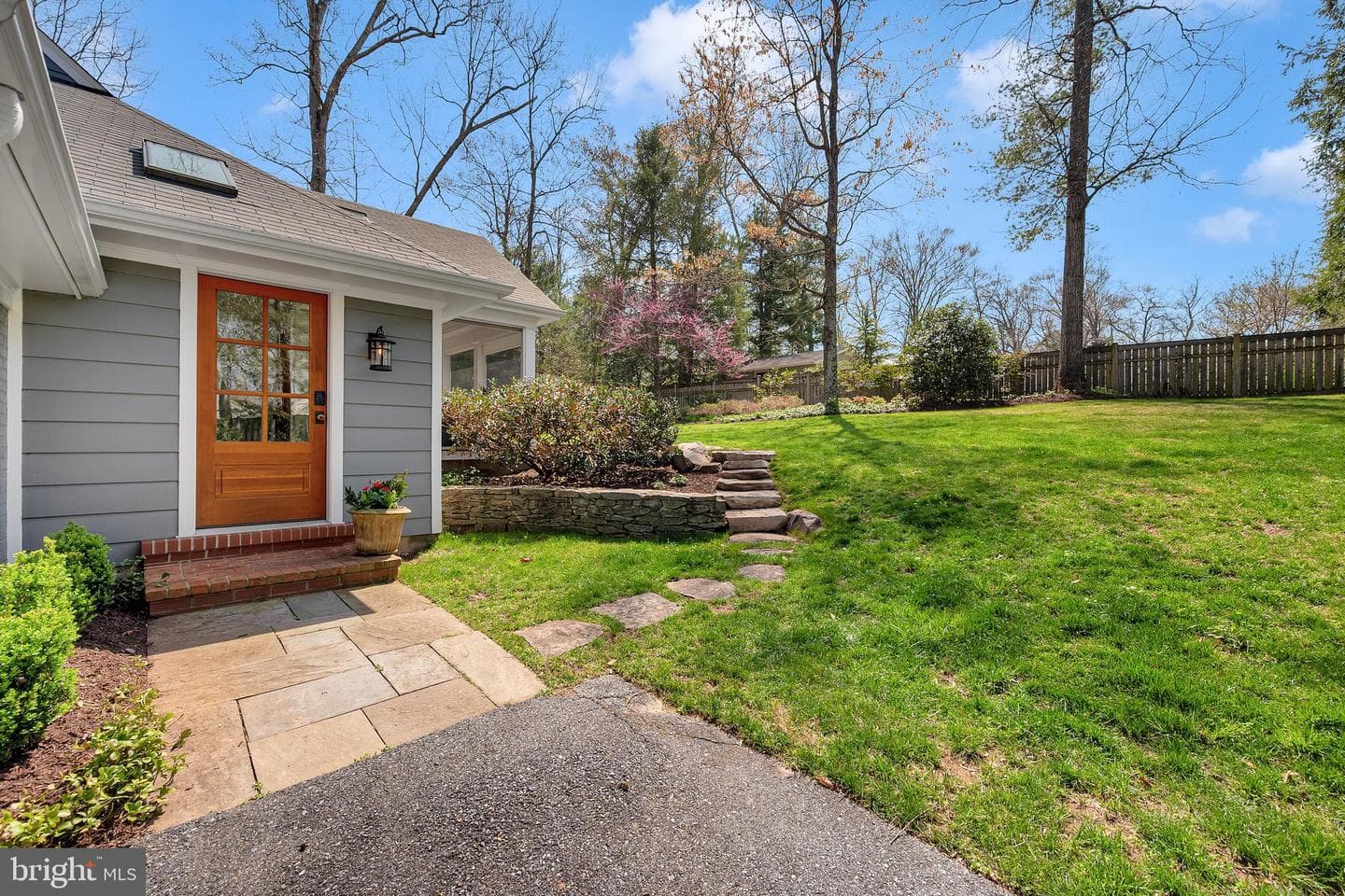 9218 Aldershot Drive photo 35