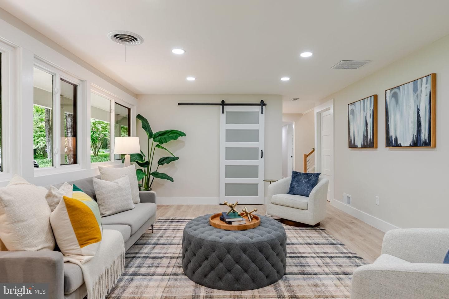 8201 Hamilton Spring Court photo 11